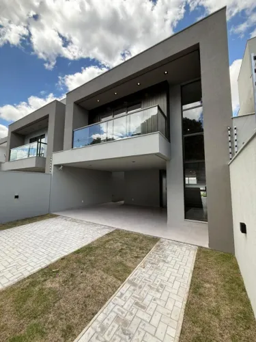 Vendo excelente duplex 4 suites no Sim