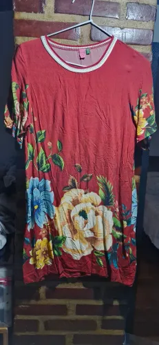 Vestido floral vermelho farm tam p