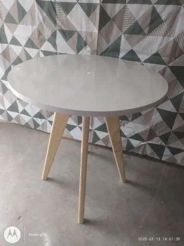 Mesa de Centro na cor branca 