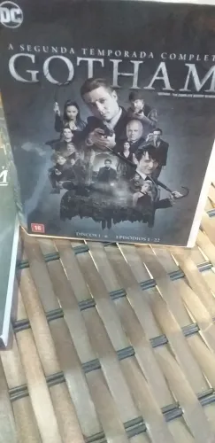 Gotham-A Segunda Temporada Completa (6 mídias de DVDs).