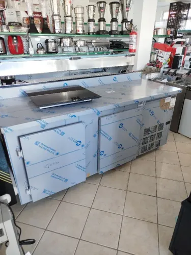 R1 Balcão de serviço refrigerado 2 portas Gelopar