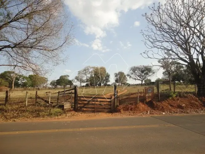 Venda de Rural / Área na cidade de Araraquara