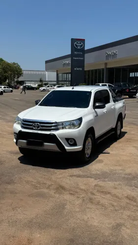 Toyota Hilux CD SR 4X4 2.8 TDI Diesel Aut. 2018