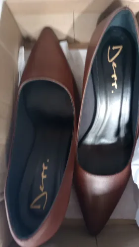 Sapatos de salto feminino marrom café