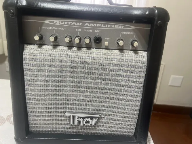 Amplificador Guitarra Thor