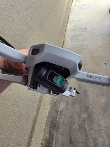 Drone DJI Mini 2 SE Fly More Combo - 6 meses de uso + garantia DJI válida