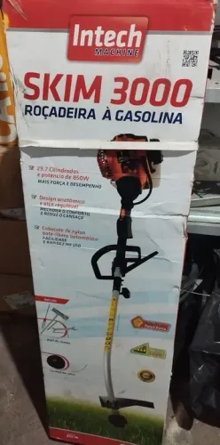 Roçadeira à Gasolina Intech Skim 3000 - 850W