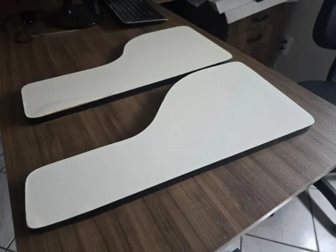 Braço de Mesa Escolar - 200 Unidades Disponíveis