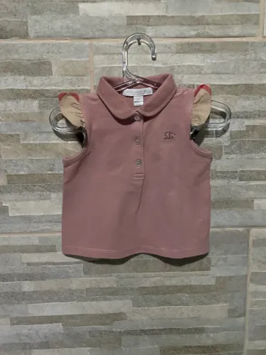 Blusinha estilo regata infantil da Burberry