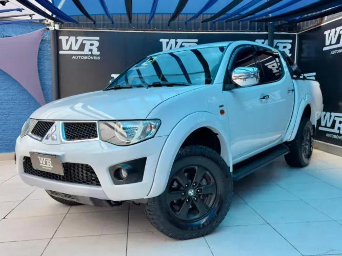 Mitsubishi L200 Triton HPE 3.5 CD V6 24V Flex Aut. 2012