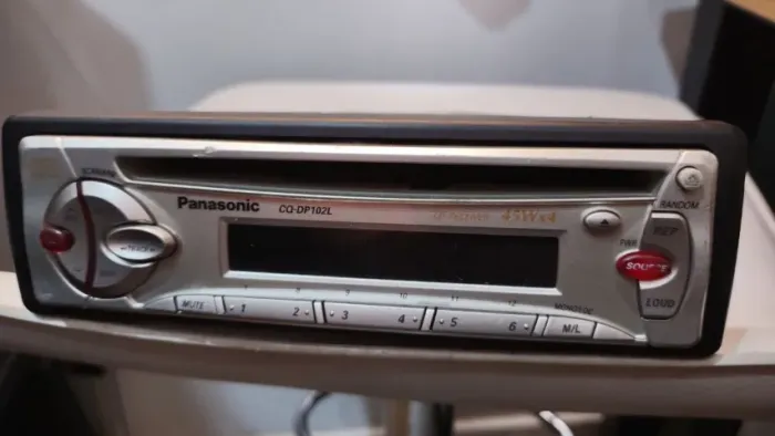 Auto-rádio som para carro automotivo Panasonic CQ-DP102L para peças, não funciona