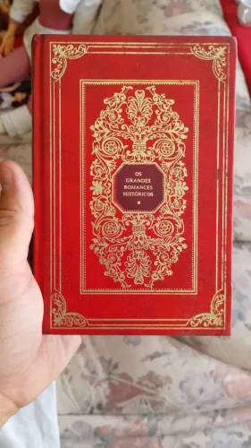 Livro antigo Os Grandes Romances Históricos usado perfeito estado