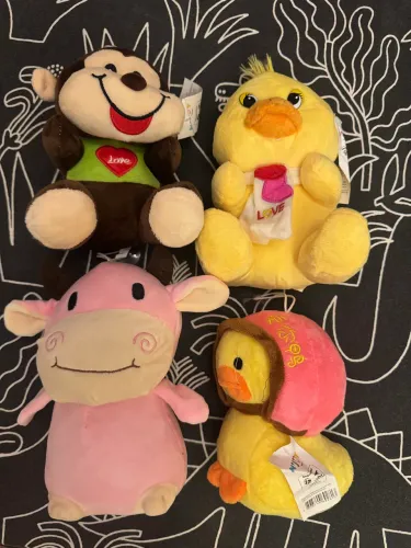 Bazar 4 ursinhos pelúcia média altura 18cm 