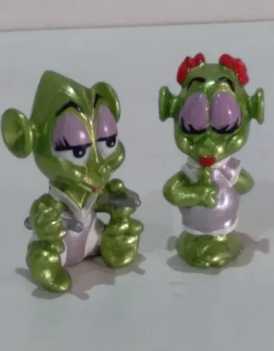 6 miniaturas antigas coleção KINDER OVO