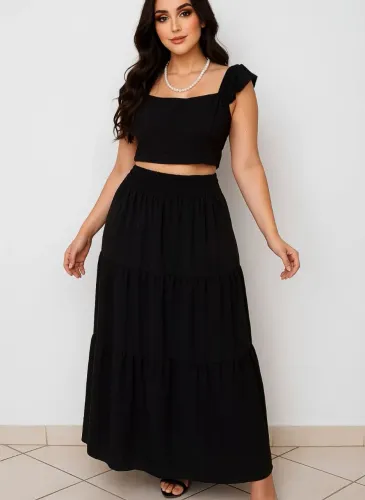 Conjunto Cropped e Saia Longa Preto Elegante