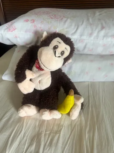 Macacão de Pelúcia - Macaco com Banana
