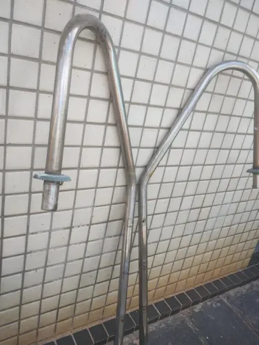 Escada de piscina em aço inox sem degrau 