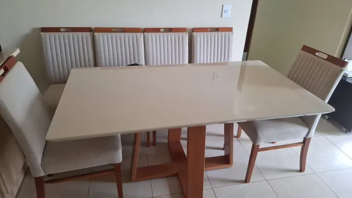 Mesa Rubi 6 cadeiras semi nova