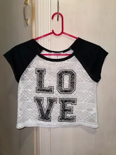 Blusa Aéropostale ORIGINAL branca com renda e detalhe LOVE