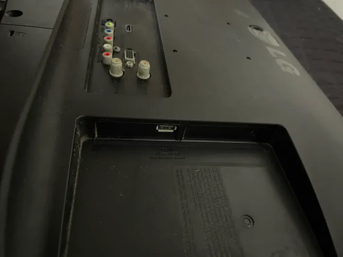 Monitor TV LG 22MT47D-PS FULL HD 1080P