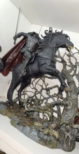 ACTION FIGURE MCFARLANE SLEEPY HOLLOW A LENDA DO CAVALEIRO SEM CABEÇA