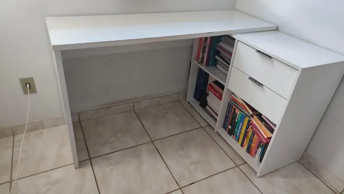 Escrivaninha dobrável 