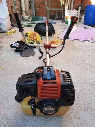 Vendo roçadeira