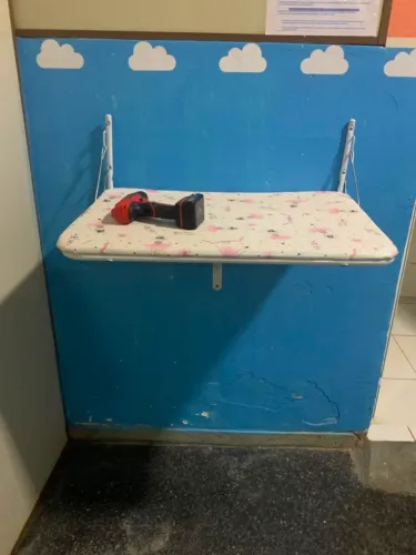 Trocador bebê, fixo.