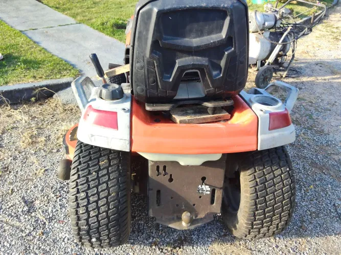 Vendo trator cortador de grama husqvarna 