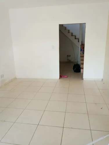 Casa + Ponto Comercial para Alugar na rua da empresa Alma Viva do Salvador Lyra 2026