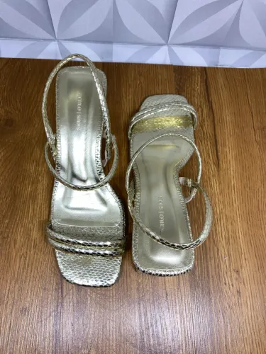 Sandália RCHLO Shoes Dourada Salto Bloco - Tam. 36