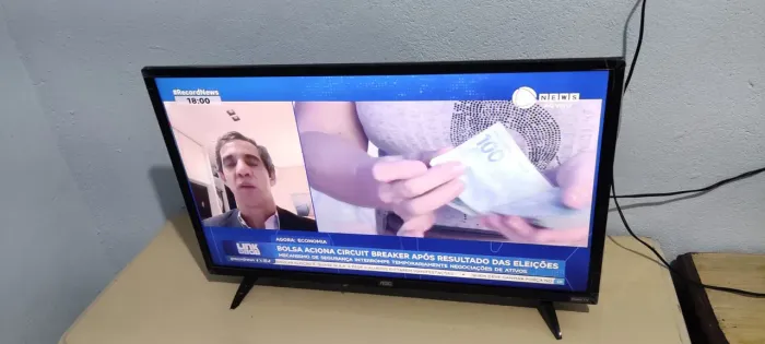 SMARTV OAC semi novo 32"