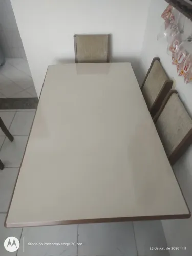 (PARA VIM PEGAR HOJE) Mesa de Sala 6 Cadeiras R$ 100,00