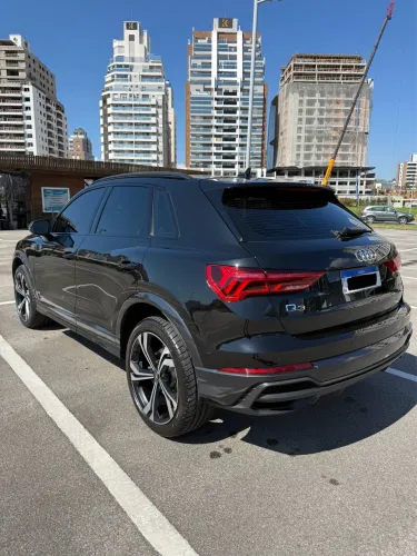 Audi Q3 Perf. Black 2.0 TFSI Tiptr. Quattro 2024