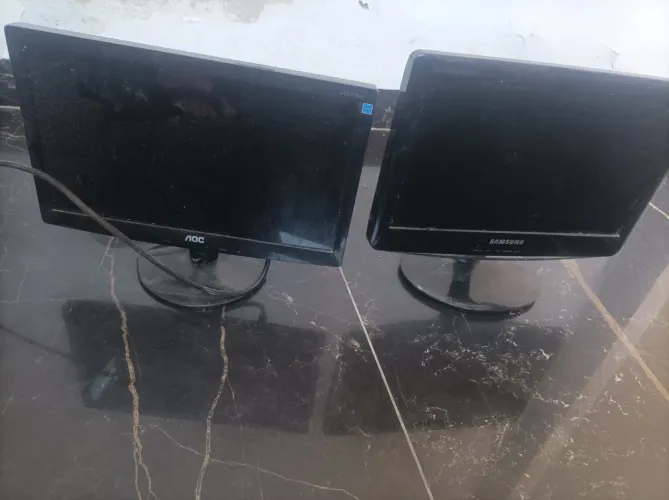 Vendo 2 monitores usados