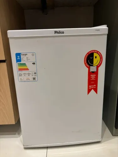 Frigobar Philco PFG85B 67 Litros 220V - Super Econômico (A+++)