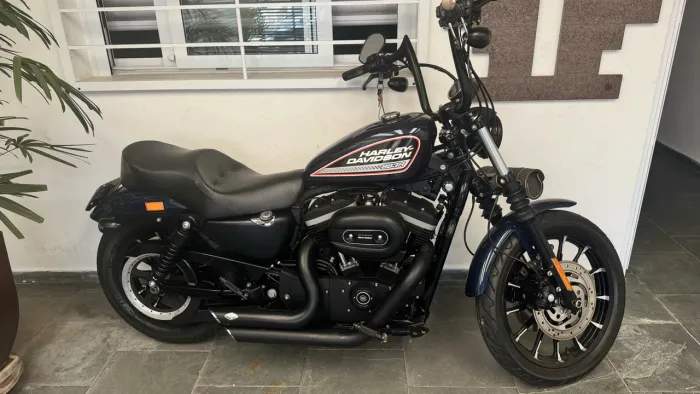 Harley Davidson XL 883R