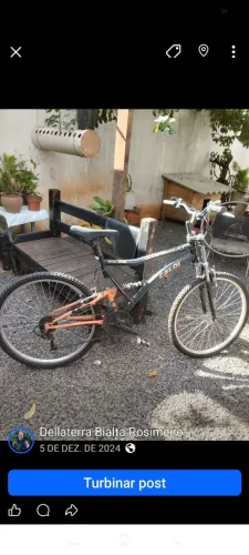 Vende se 1 bicicleta Caloi