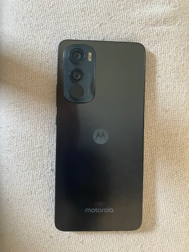 Motorola edge 30 parado