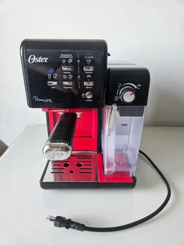 Cafeteira Oster Prima Latte