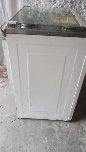 Vendo um fogão funcionando perfeitamente