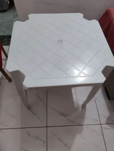 Mesa/Duas Cadeiras Plástico 