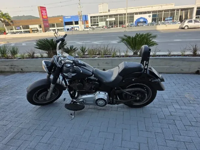 Harley-Davidson Fat Boy Low 2013 - Estilo, Conforto e Potência