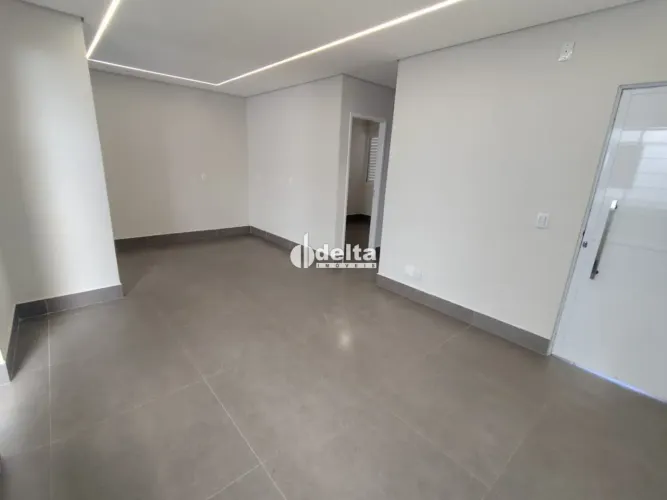 Casa em condomínio com 3 quartos sendo 1 suíte disponível para locação no bairro Aclimação