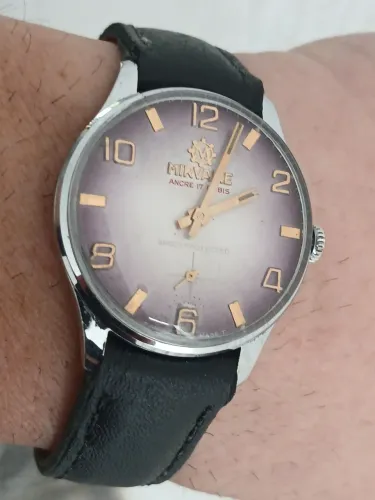 Belíssimo exemplar relógio suíço década de 1960 MIRVAINE SWISS extremamente raro violeta 