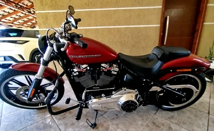 HARLEY DAVIDSON BREACKOUT 2019 5 MIL KM NOVA