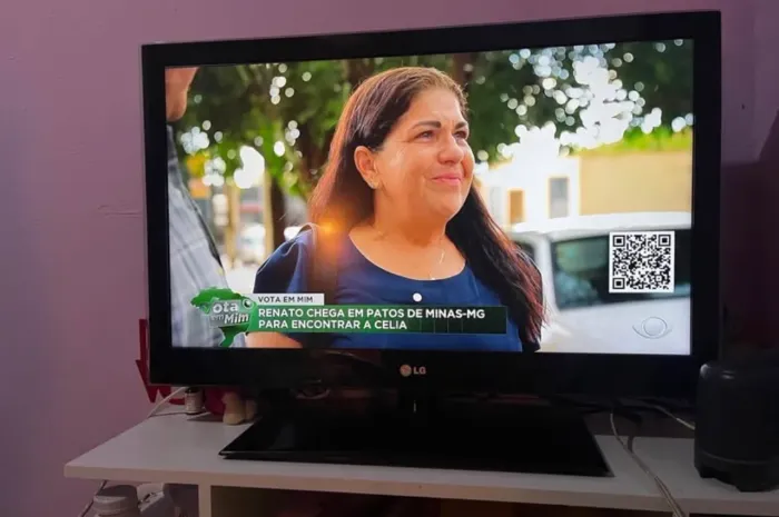 TV 32