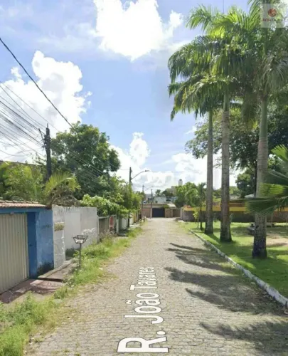 VENDO ÓTIMA CASA COM 3 QUARTOS + 4 KITINET NO BAIRRO DA VÁRZEA / RECIFE