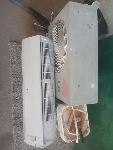 Central de ar 12.000 LG valor 900,00$$ funcionando bem!! whatsapp  69- * 