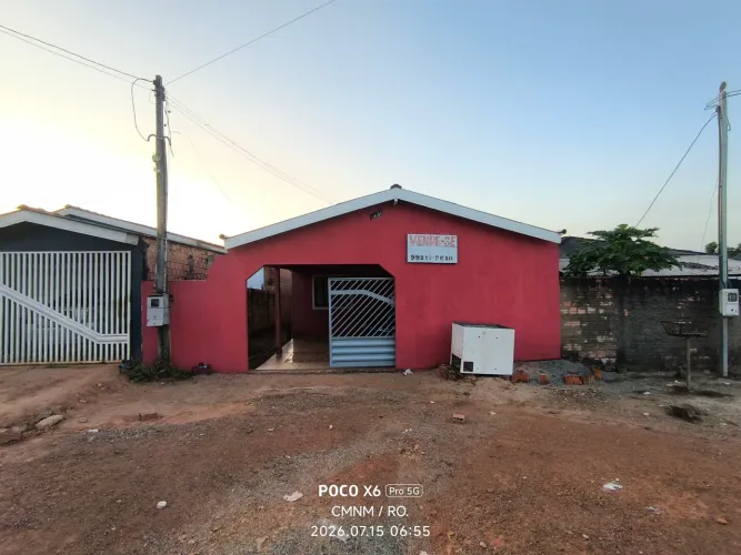 VENDE-SE ESTA CASA EM NOVA MAMORÉ/ RO.